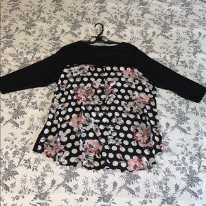 Rose +Olive Black\Floral Top